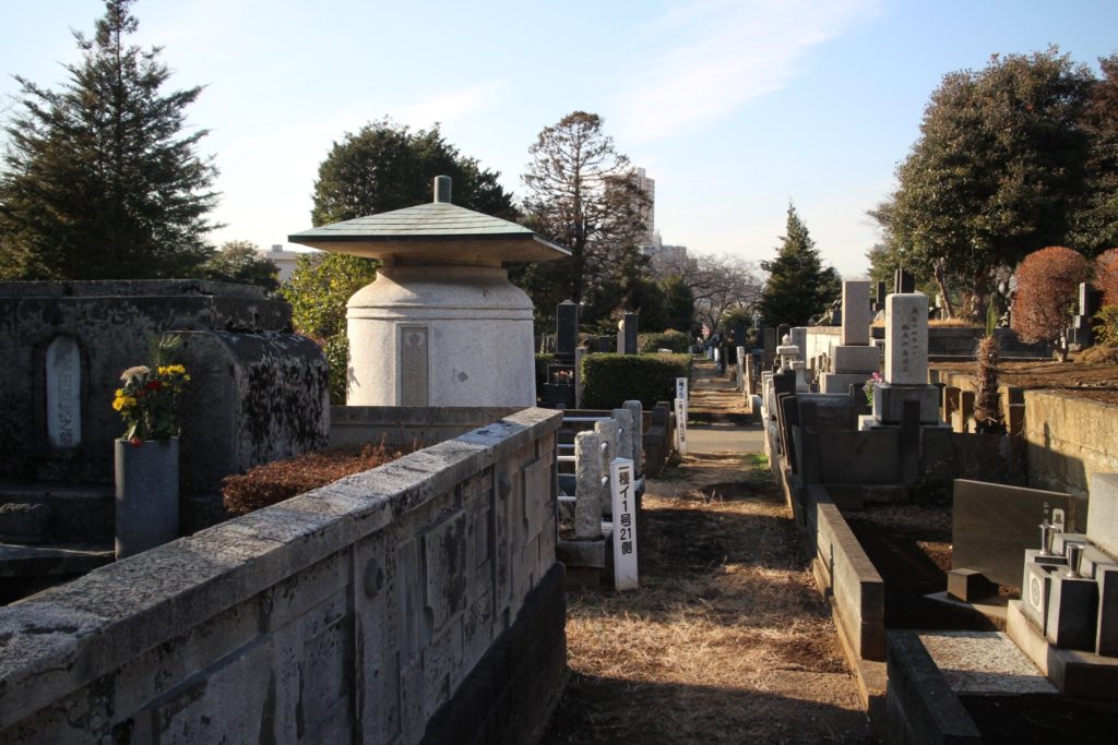 公園訪問：染井霊園は墓地でした